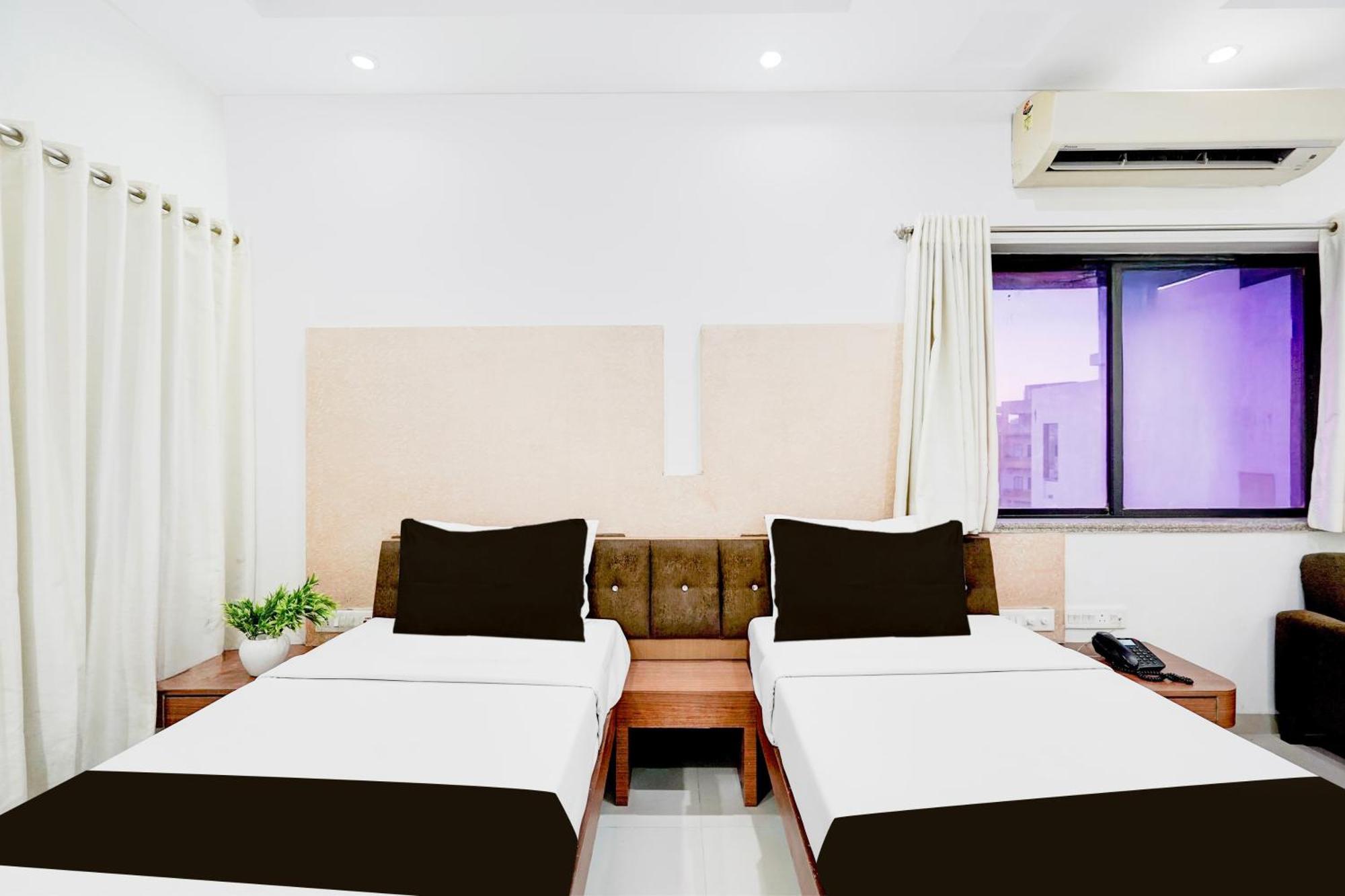 Super Townhouse Mg Road Porbandar Formerly Hotel Harmony Exterior foto